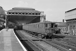 Class 4-SUB 4508 at London Bridge, Greater London on Saturday 19 Oct 1957 - C. Hogg [048405]