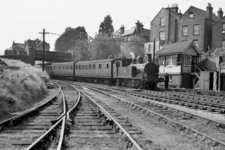 O2 class W20 'Shanklin' at Cowes, Isle of Wight with the 11.30am from Ryde on Wednesday 10 Sep 1958 - C. Hogg [048532]