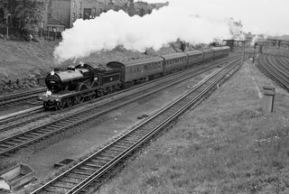 BR(S) L class 31768 at Clapham Junction, Greater London with the "RCTS The Greyhound special" Rail Tour on Sunday 14 Aug 1960 - C. Hogg [048666]
