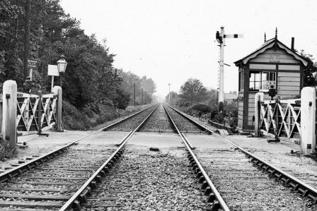Crawley, Horsham Road Crossing, West Sussex on 1900 - 1930 - J.J. Smith [049127]