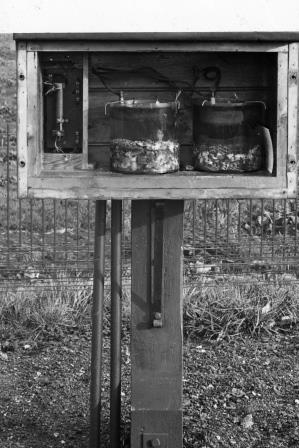 Leclanche Cells in Cabinet on 1900 - 1930 - J.J. Smith [049218]