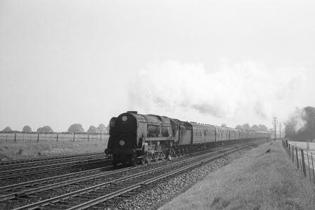 BR(S) Battle of Britain class 34071 '601 Squadron' at Basingstoke, Hampshire on Tuesday 11 Jun 1963 - A. Postlewaite [050034]