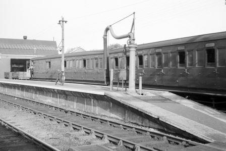 Ryde St Johns Road, Isle of Wight on Wednesday 17 Sep 1958 - A. Postlewaite [050374]