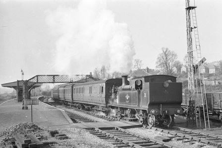BR O2 class W31 'Chale' at Brading, Isle of Wight on Easter Saturday 16 Apr 1960 - A. Postlewaite [050406]