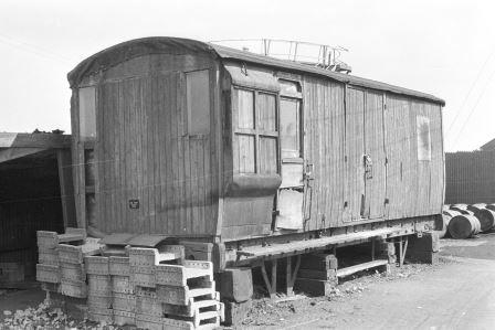 Newport, Isle of Wight on Easter Sunday 17 Apr 1960 - A. Postlewaite [050498]