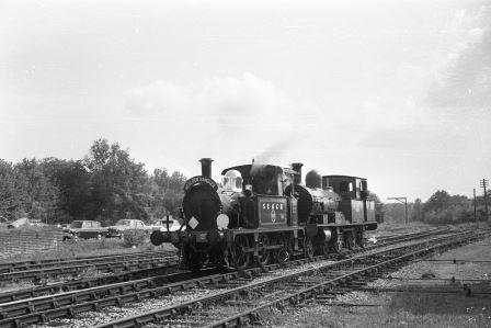 BR(S) P class 31027 & BR(S) 0415 class 30583 at Horsted Keynes, West Sussex on Saturday 02 Jul 1966 - A. Postlewaite [050686]