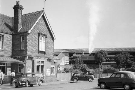 East Grinstead Station, West Sussex on Saturday 04 Jul 1959 - A. Postlewaite [050708]