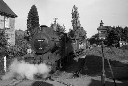 BR(S) C2X class 32535 at Grange Road, West Sussex on Saturday 03 Oct 1959 - A. Postlewaite [050725]