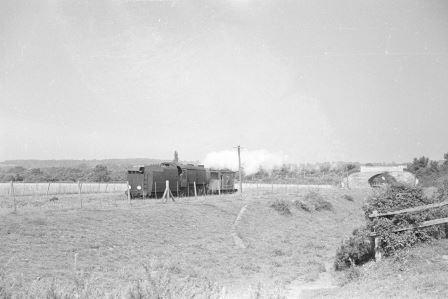 BR(S) Q1 class 33022 at Cranleigh, Surrey on Friday 05 Aug 1960 - A. Postlewaite [050800]
