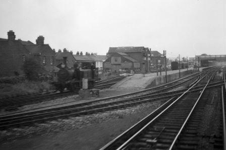 Havant Station, Hampshire on Thursday 18 Sep 1958 - A. Postlewaite [050836]