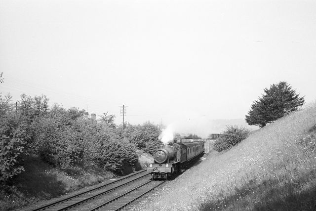 BR Manor class 7813 'Freshford Manor' at Deepdene, Surrey on Friday 07 Jun 1963 - A. Postlewaite [051485]