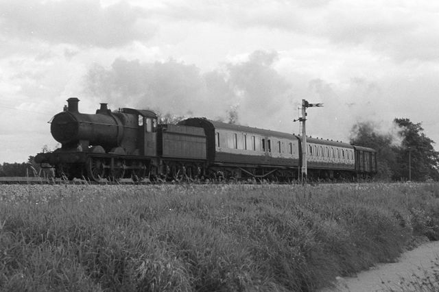 BR 2251 class 3210 at Glastonbury and Street, Somerset on Thursday 11 Jul 1963 - A. Postlewaite [051601]