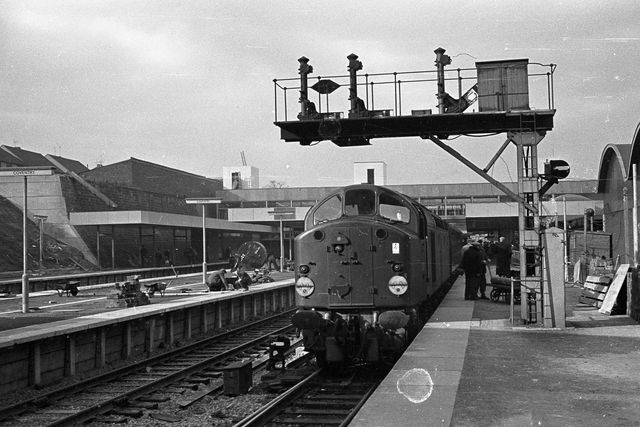 BR Class 40 at Coventry, West Midlands on Sunday 18 Feb 1962 - A. Postlewaite [051830]