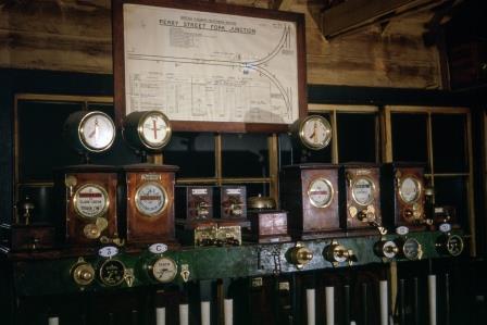 Perry Street Fork Junction, Greater London on Saturday 17 Oct 1970 - J.J. Smith [060134]