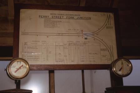 Perry Street Fork Junction, Greater London on Saturday 17 Oct 1970 - J.J. Smith [060165]