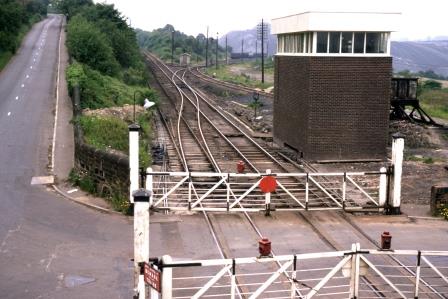 Dovecliffe Crossing, Yorkshire on Saturday 15 Jun 1974 - J.J. Smith [060532]