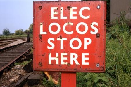 West Silkstone Junction, Yorkshire on Saturday 15 Jun 1974 - J.J. Smith [060542]