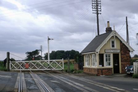 High Ferry Crossing and Signal Box, Cheshire on Saturday 28 Aug 1971 - J.J. Smith [060607]