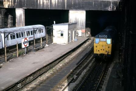 BR(M) Class 31 31402 at King's Cross, Widened Lines Station, Greater London with the 7.47am Hertford North - Moorgate service on Monday 14 Jun 1976 - J.J. Smith [060674]