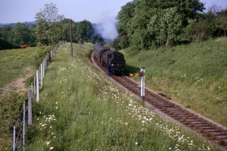 BR(S) 4MT class 80068 at Rotherfield, East Sussex with the 4.38pm Tunbridge Wells West - Eastbourne service on Friday 11 Jun 1965 - J.J. Smith [061013]