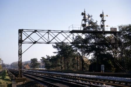 Sturt Lane Junction, Surrey on Saturday 06 Nov 1965 - J.J. Smith [061016]