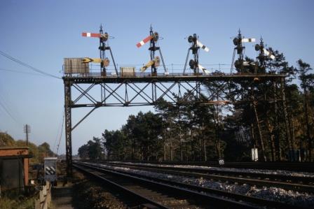 Pirbright Junction, Surrey on Saturday 06 Nov 1965 - J.J. Smith [061023]