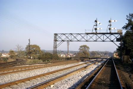 Sturt Lane Junction, Surrey on Saturday 06 Nov 1965 - J.J. Smith [061028]