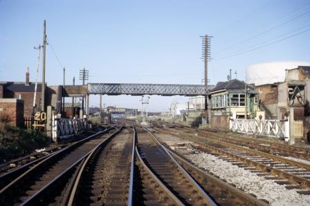 Southampton Junction Signal Box, Hampshire on Saturday 20 Nov 1965 - J.J. Smith [061043]