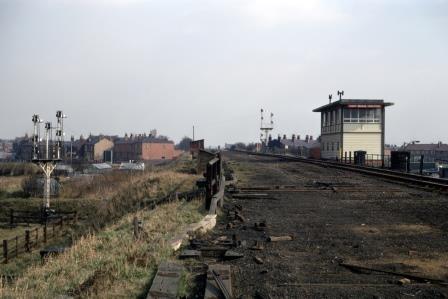 Platt Bridge Junction Signal Box, Greater Manchester on Saturday 27 Mar 1971 - J.J. Smith [061081]