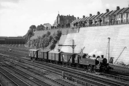 BR(M) 2MT class 41260 at Lovers Walk Sidings, Brighton, West Sussex Shunting Vans on Monday 12 Aug 1963 - J.H.W. Kent [079253]