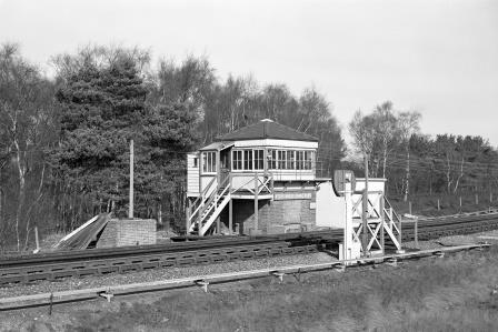 Ash Vale Junction, Surrey on Friday 22 Mar 1968 - J. Scrace [080038]
