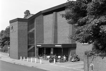 Ash Vale Station, Surrey on Wednesday 22 Jun 1988 - J. Scrace [080153]