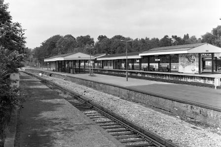 Ascot Station, Berkshire on Wednesday 03 Aug 1988 - J. Scrace [080162]