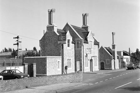 Aylesford Station, Kent on Friday 30 Aug 1991 - J. Scrace [080193]