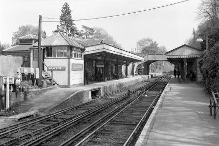 Bracknell Station, Berkshire on Monday 04 May 1970 - J. Scrace [080364]