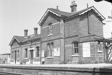 Buxted Station, East Sussex on Saturday 13 Jul 1985 - J. Scrace [080530]