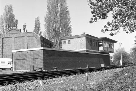 Barnes, Greater London on Saturday 15 Apr 1989 - J. Scrace [080571]