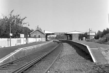 Brading Station, Isle of Wight on Wednesday 02 Aug 1989 - J. Scrace [080583]