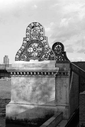 Blackfriars Bridge Station, Greater London on Monday 12 Feb 1990 - J. Scrace [080594]