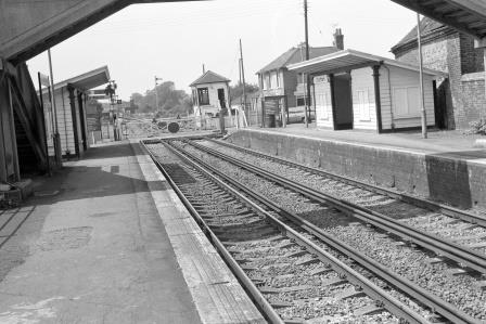 Chartham Station, Kent on Saturday 02 Aug 1975 - J. Scrace [080884]