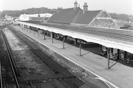 Coulsdon North Station, Greater London on Monday 04 Jul 1983 - J. Scrace [080927]
