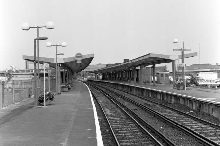 Chichester Station, West Sussex on Sunday 06 Aug 1989 - J. Scrace [080972]