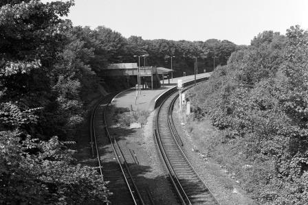 Dumpton Park Station, Kent on Thursday 19 Jul 1990 - J. Scrace [081163]