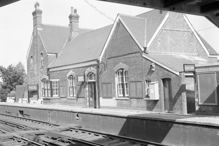 Eynsford Station, Kent on Friday 28 Aug 1970 - J. Scrace [081256]