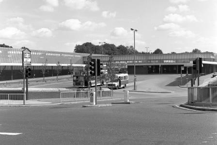 Eltham Station, Greater London on Tuesday 07 Aug 1990 - J. Scrace [081366]