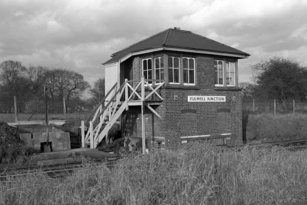 Fulwell Junction, Greater London on Tuesday 03 Feb 1970 - J. Scrace [081457]