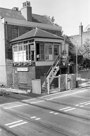 Grove Park, Chiswick, Greater London on Tuesday 14 May 1974 - J. Scrace [081659]