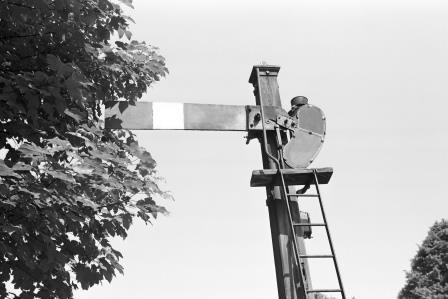 Hurst Green Junction, Surrey on Saturday 07 Jun 1969 - J. Scrace [081789]