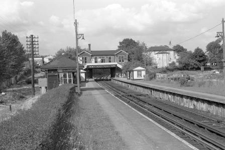 Holmwood Station, Surrey on Friday 27 Jun 1969 - J. Scrace [081794]