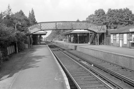 Horsley Station, Surrey on Monday 08 Jun 1970 - J. Scrace [081811]